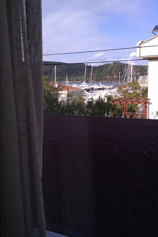 Pinara Pension & Guesthouse เฟทิเย ภายนอก รูปภาพ