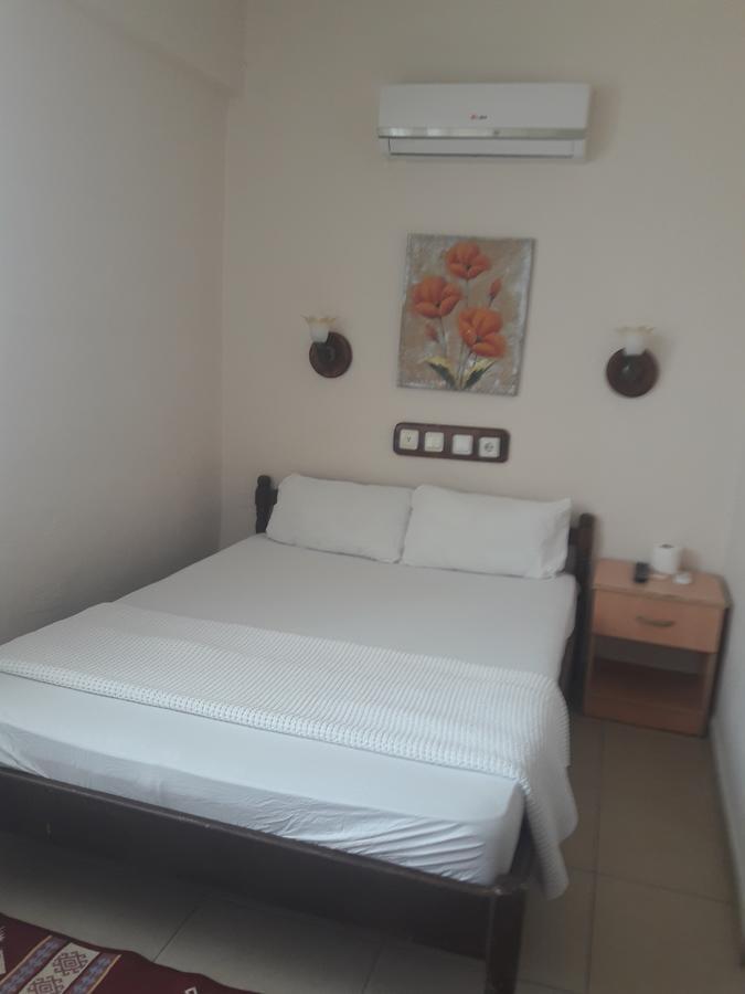 Pinara Pension & Guesthouse เฟทิเย ภายนอก รูปภาพ